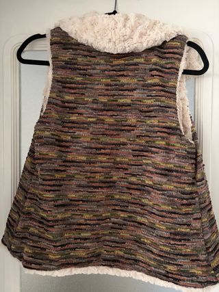 Chaleco reversible Zara borreguito y estampado