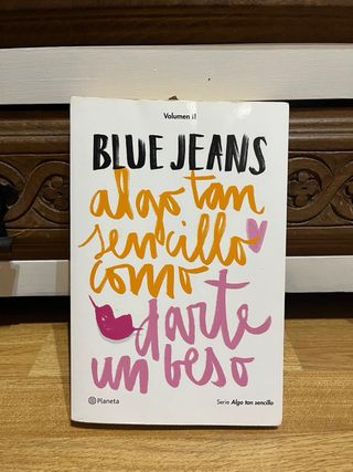 Algo tan sencillo como tuitear te quiero (Serie...