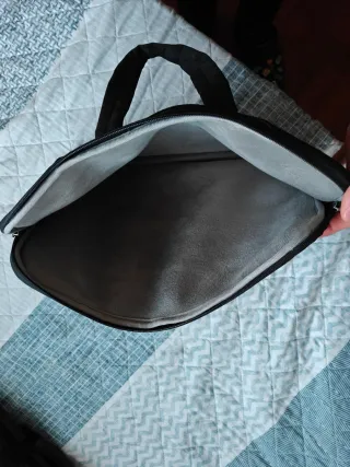 Maletín portátil negro