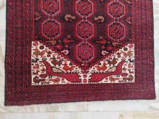 Alfombra étnica roja