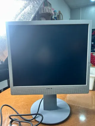 Monitor Sony TFT LCD Retro