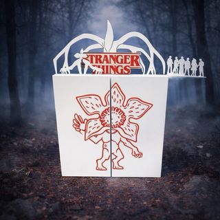 Expositor STRANGER THINGS para FUNKO (BLANCO)