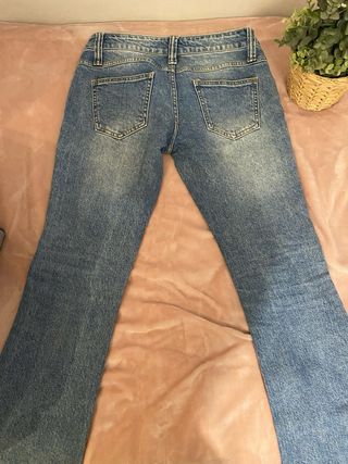 Pantalón Brandy Melville Tiro Bajo Jeans flared