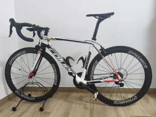 Bicicleta Carretera Carbono Colver Invicta