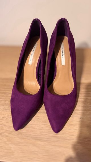 Zapatos de tacón morados