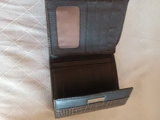 Cartera monedero negra y marrón