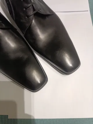 Zapatos de vestir Guy Laroche negros