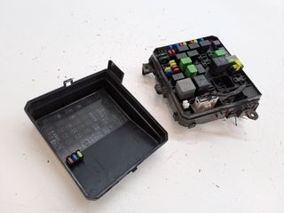 CAJA RELES / FUSIBLES CITROEN C-CROSSER (2)