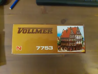 Vollmer edificio. Trenes escala N.