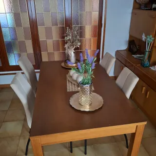 Mesa de comedor extensible de madera