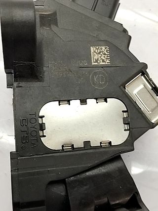 PEDAL ACELERADOR TOYOTA YARIS (KSP9/SCP9/NLP9)