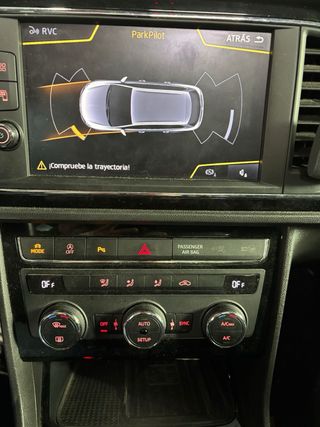 SEAT LEON ST FR PLUS 2018 102.000 km Etiqueta C