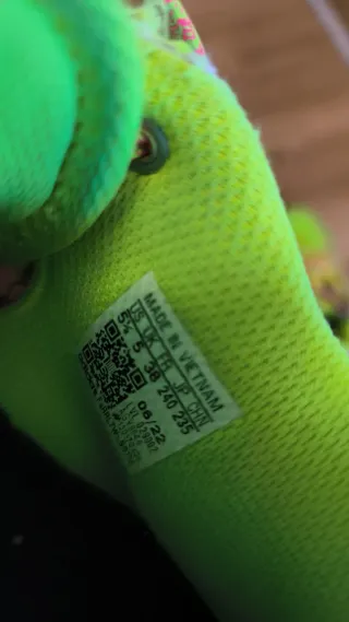 Zapatilla Baloncesto Adidas Harden Unisex Verde/Ro