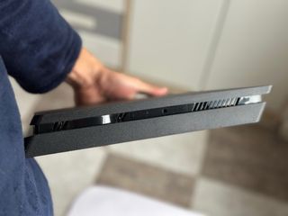 PS4 Slim 500GB Negra + Juego FC 24