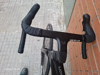 Bicicleta de carretera Berria Negra