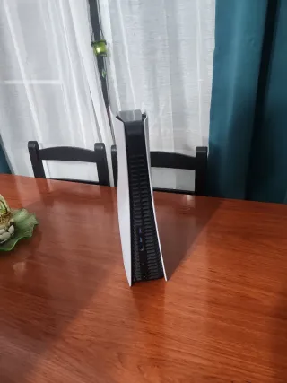 Consola PlayStation 5 PS5 Blanca.cambio por moto