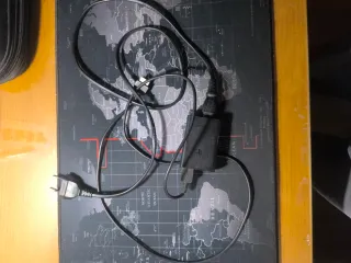 PS Vita OLED (Modelo 1000) + Funda + 4 Juegos