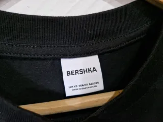 Camiseta negra corta