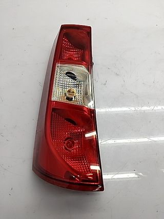 PILOTO TRASERO DERECHO DACIA DOKKER (3)