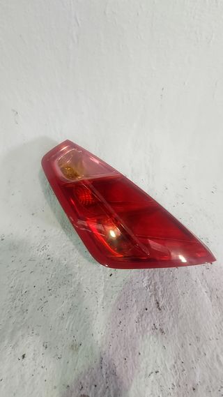 PILOTO TRASERO IZQUIERDO FIAT GRANDE PUNTO (199) (2)