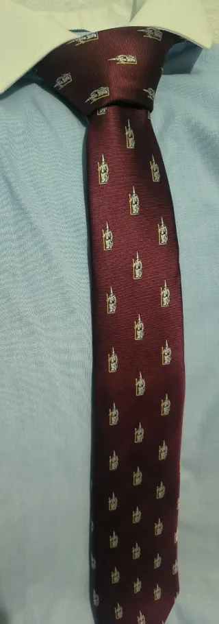 Corbata Nazarenos Burdeos