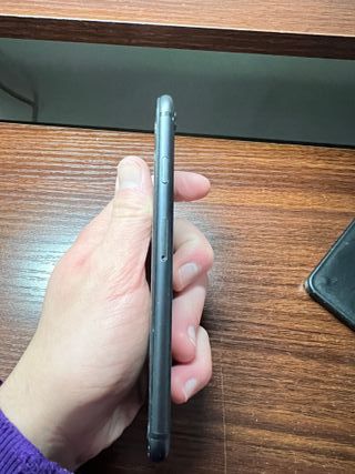 iPhone 8 64GB Space Gray