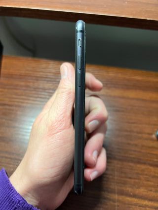 iPhone 8 64GB Space Gray