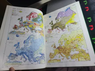 ATLAS UNIVERSAL GEO/ECONOMICO (Spanish Edition)