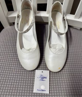 Zapatos comunión niña Tizzas blancos
