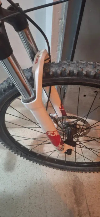 Bicicleta Conor WRC de aluminio