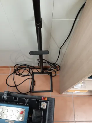 SOPORTE  para Guitarra y Ampli (SOLO SOPORTE)