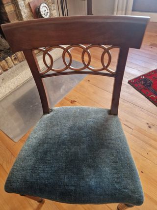 Juego de 6 sillas de madera y tela