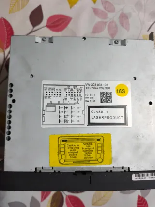 Radio Volkswagen Passat 2011