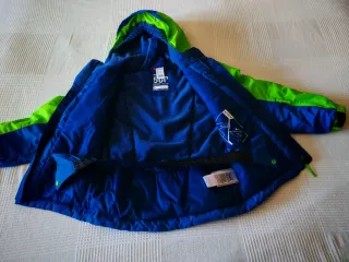 Traje de Nieve Infantil Decathlon 5-6 años.