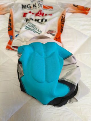 Completo Ciclismo MGKvis Dal Colle Re Artù