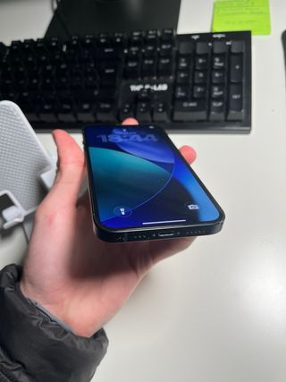 iPhone 13 128GB Mezzanotte