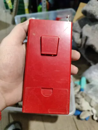 Radio Portátil International Roja