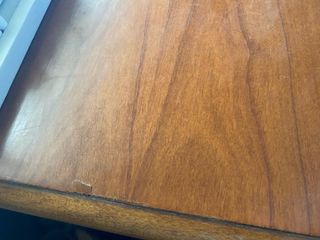 Scrivania in legno massello