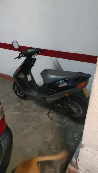 Suzuki Address R 50cc Scooter