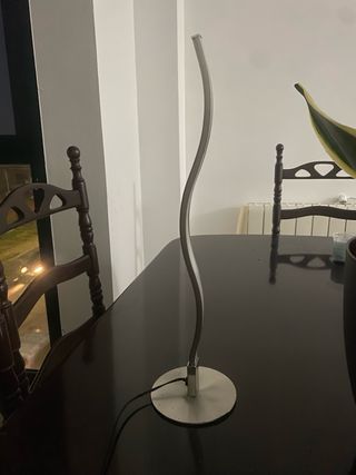 Lampara de mesa led