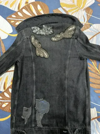 Cazadora vaquera Pepe Jeans perlas T. L