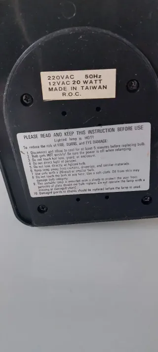 Lámpara de mesa extensible halógena