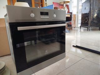 Horno Electrolux EZC2430 Pirolítico
