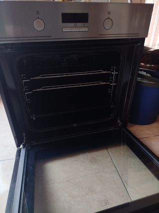 Horno Electrolux EZC2430 Pirolítico