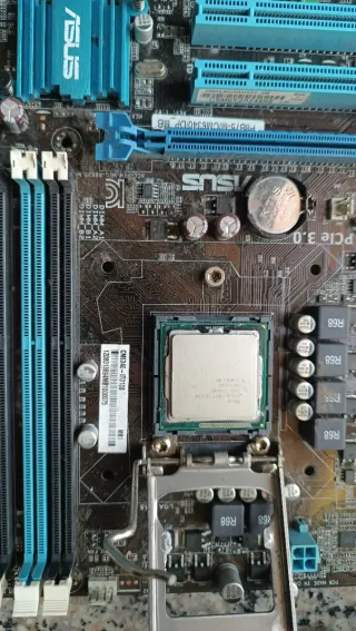 Scheda Madre Asus P8B75M con CPU i3