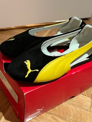 Sandalias Puma T39 vintage negro y amarillo