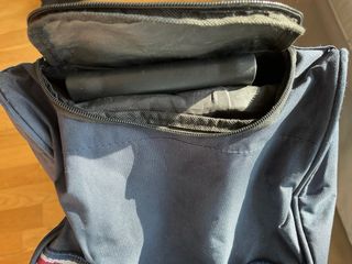 Bolsa de viaje azul con ruedas