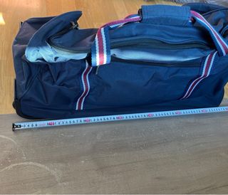 Bolsa de viaje azul con ruedas