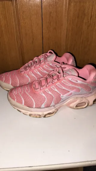Nike Air Max Plus Talla 37.5 Rosa