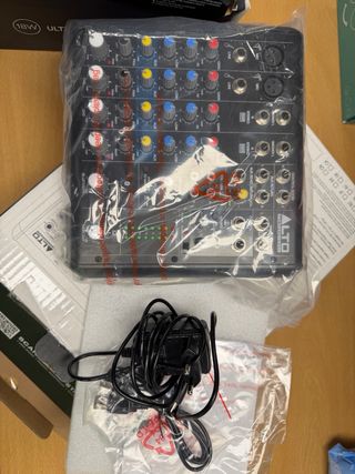 Mesa Mezclas Alto Truemix 600
